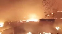 Attachment for Desa Sade Lombok Terbakar, Ilalang dan Bangunan Bambu Hancur